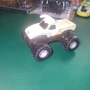 Monster Jam Monster Truck Bulldozer - Pull Back and Release